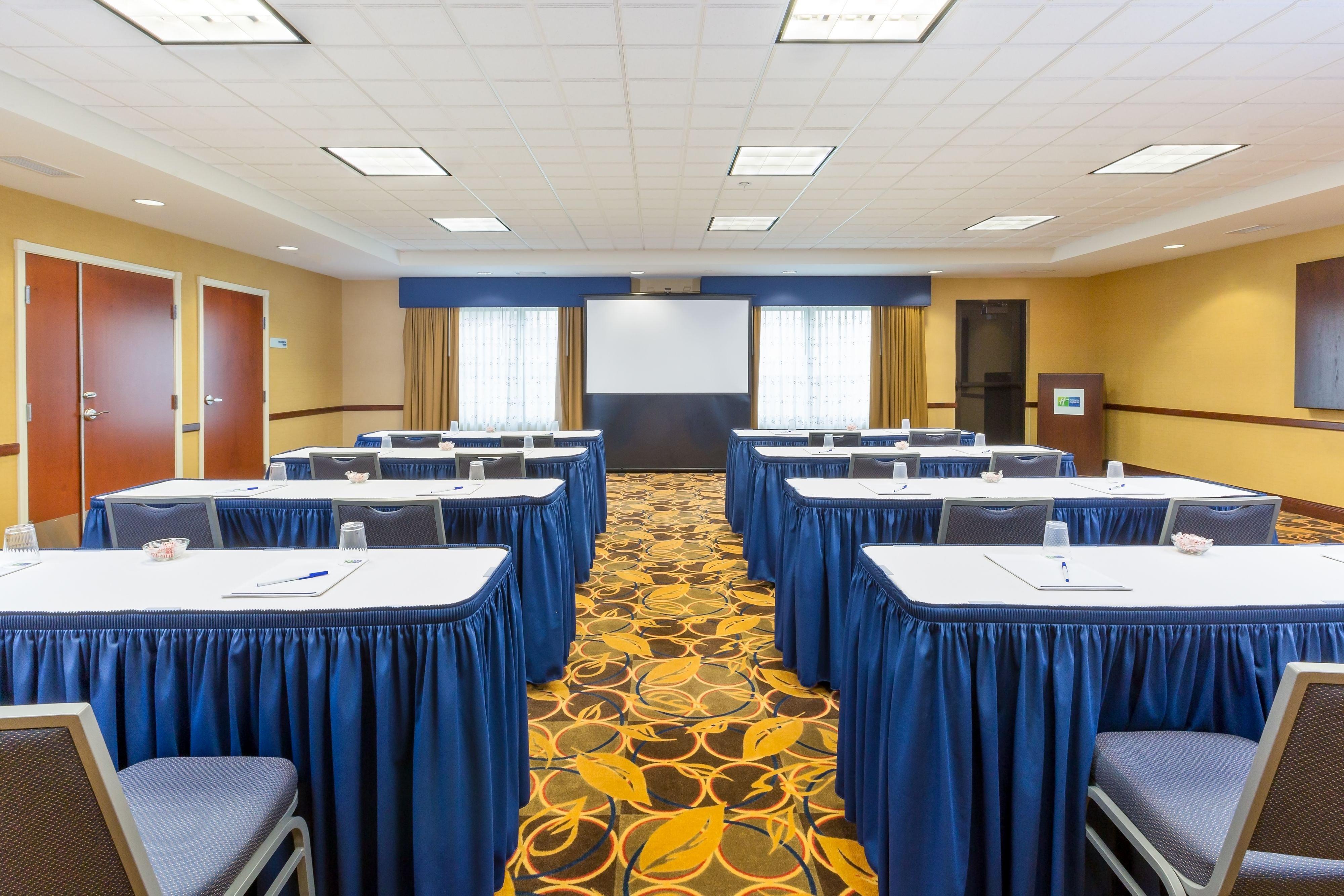 Holiday Inn Express And Suites Helena By Ihg Экстерьер фото